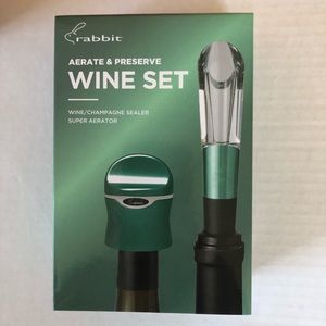 Green Rabbit Wine Sealer and Aerator Set 2 gifts in 1 box